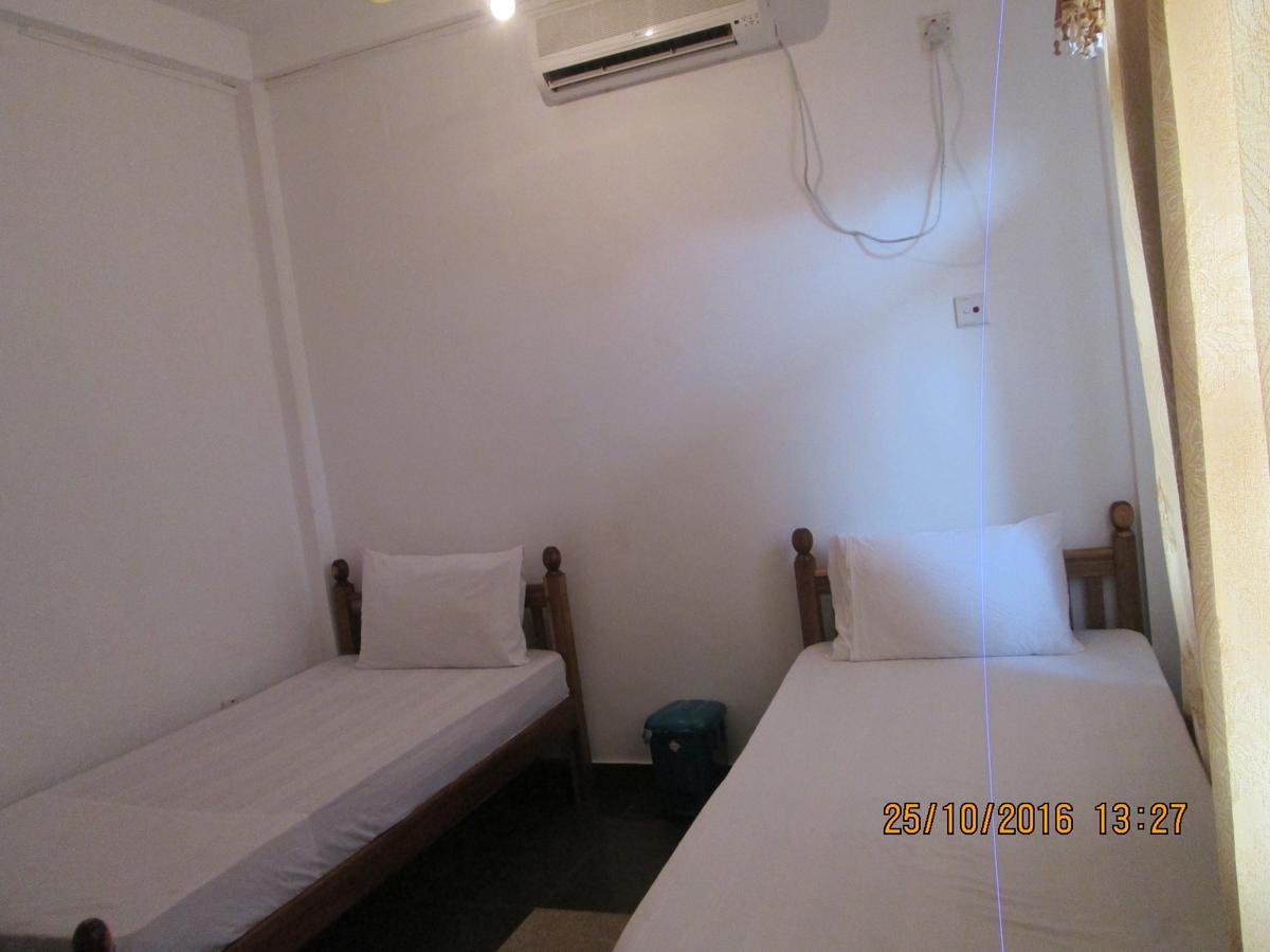 Hotel Blue Whale จาฟนา ภายนอก รูปภาพ